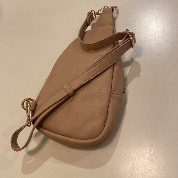 Mali + Lili Gwen Mixed Media Water Resistant Sling Bag - Picture 5 of 6